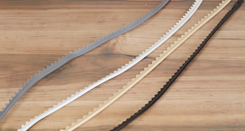 シート表皮加飾用玉縁